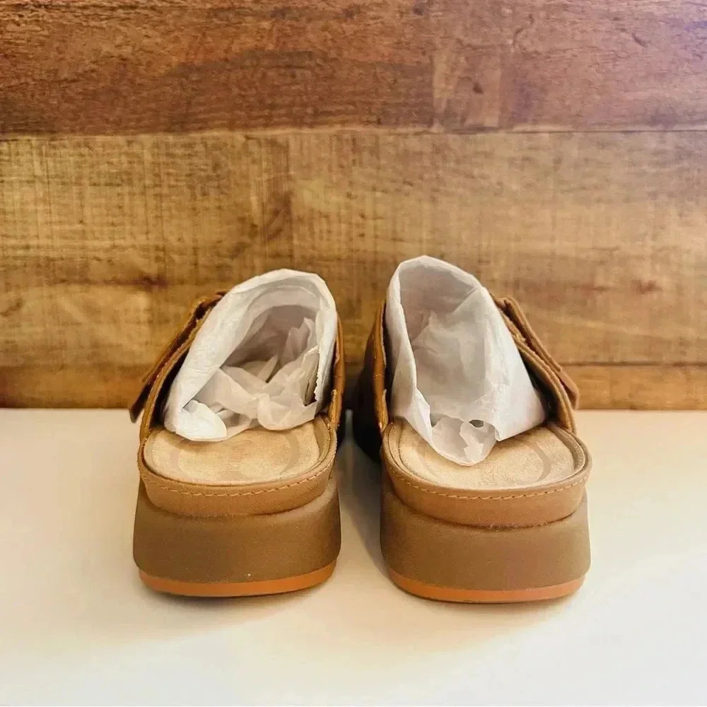 NIB Baretraps Nalani Caramel Slide Sandals - Picture 6 of 8